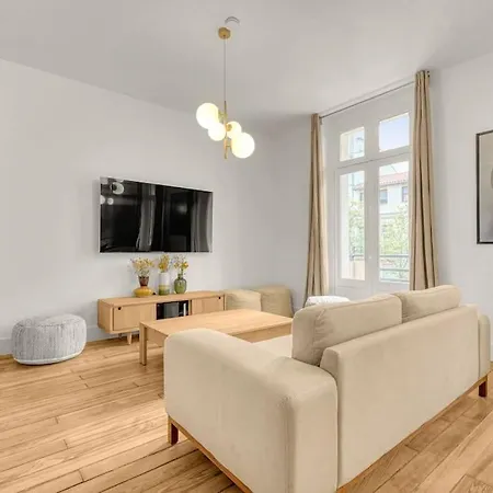 Grand Lumineux - Parking Prive - Clim Apartament *