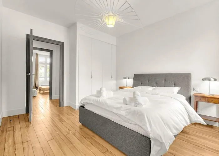 Apartman Grand Lumineux - Parking Prive - Clim