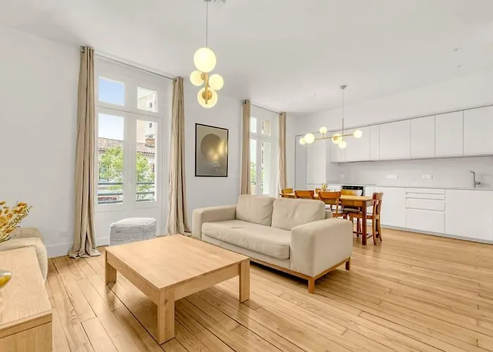 Grand Lumineux - Parking Prive - Clim Apartman