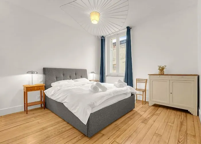 Apartman Grand Lumineux - Parking Prive - Clim *